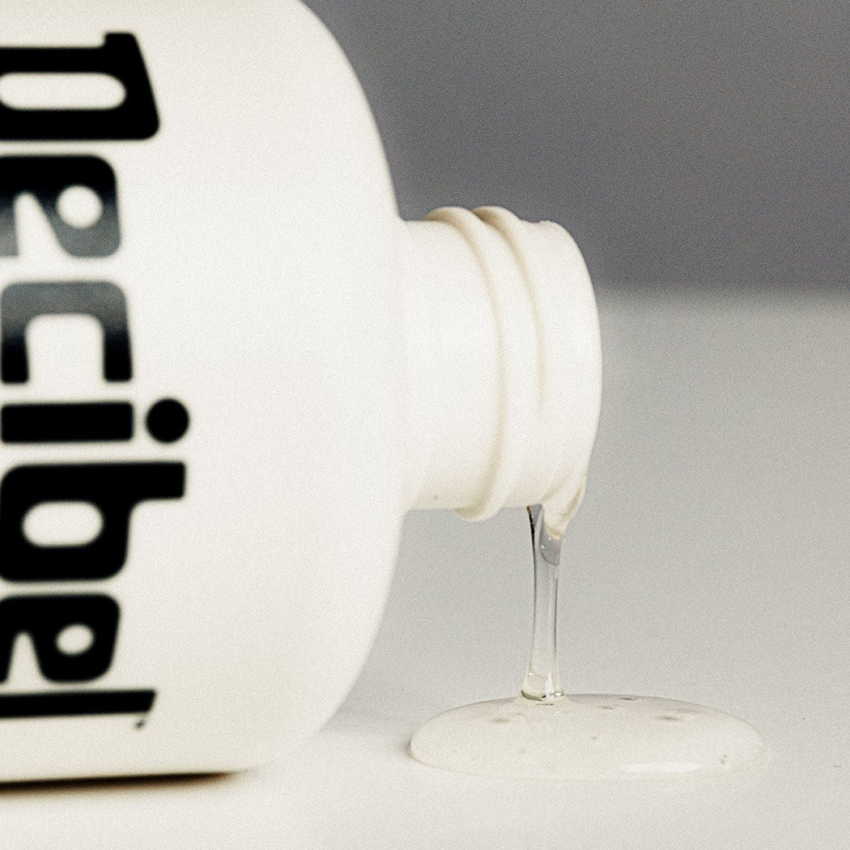 Decibel Thickening Shampoo 296 ml